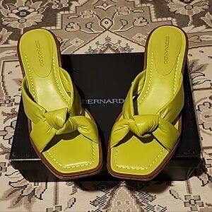 Bernardo Jolie Lime Green Leather Bow Cork Platform Sandals NIB Brazilian Made